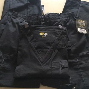 Men’s WonderWink Medical Scrub Set